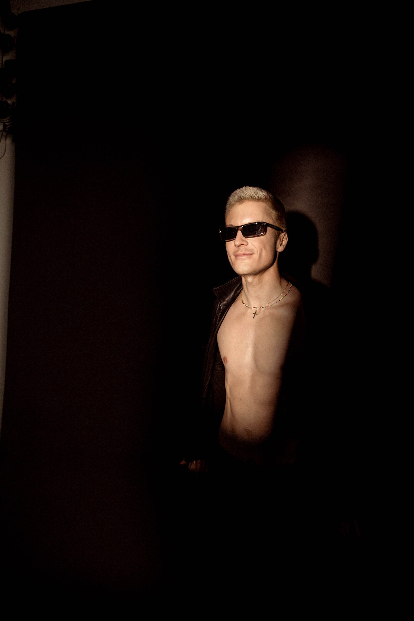 RR monogram over teal ladder